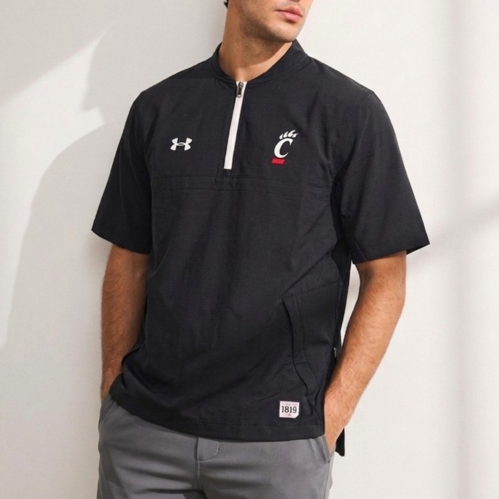 Under Armour Cincinnati Bearcats Short Sleeve Jacket Mens Medium 1/4 Zip Black
